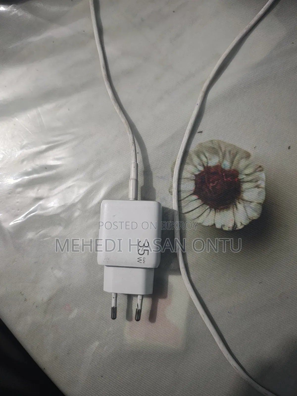 ওরাইমো ৩৫ ওয়াট পিডি চার্জার