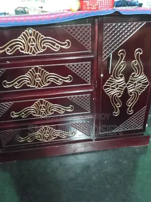ওয়ারড্রোপ অর্ডার দিয়ে বানানো হয়েছে কেউ নিলে নিতে পারেন
