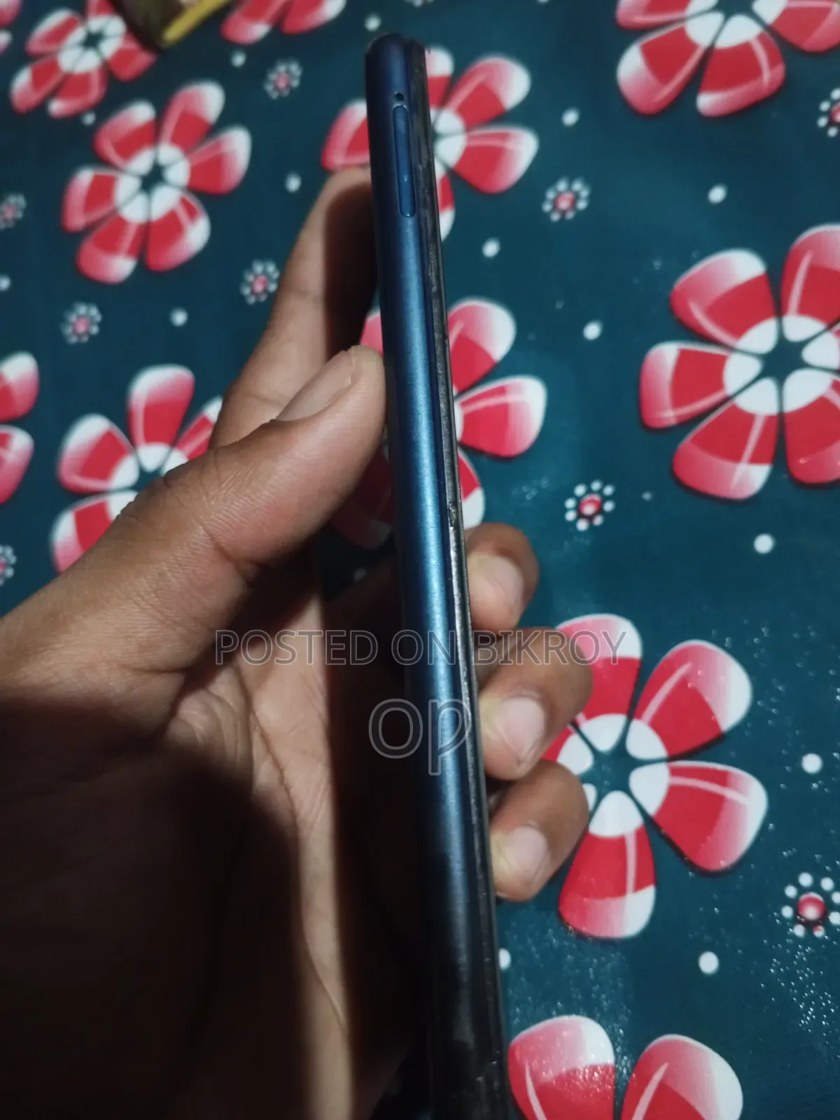 Vivo Y11 32 GB Blue