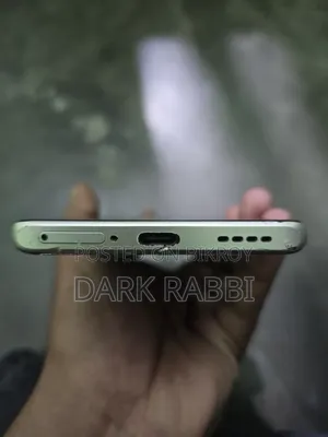 রিয়েলমি ১০ প্রো+ ১২৮ জিবি