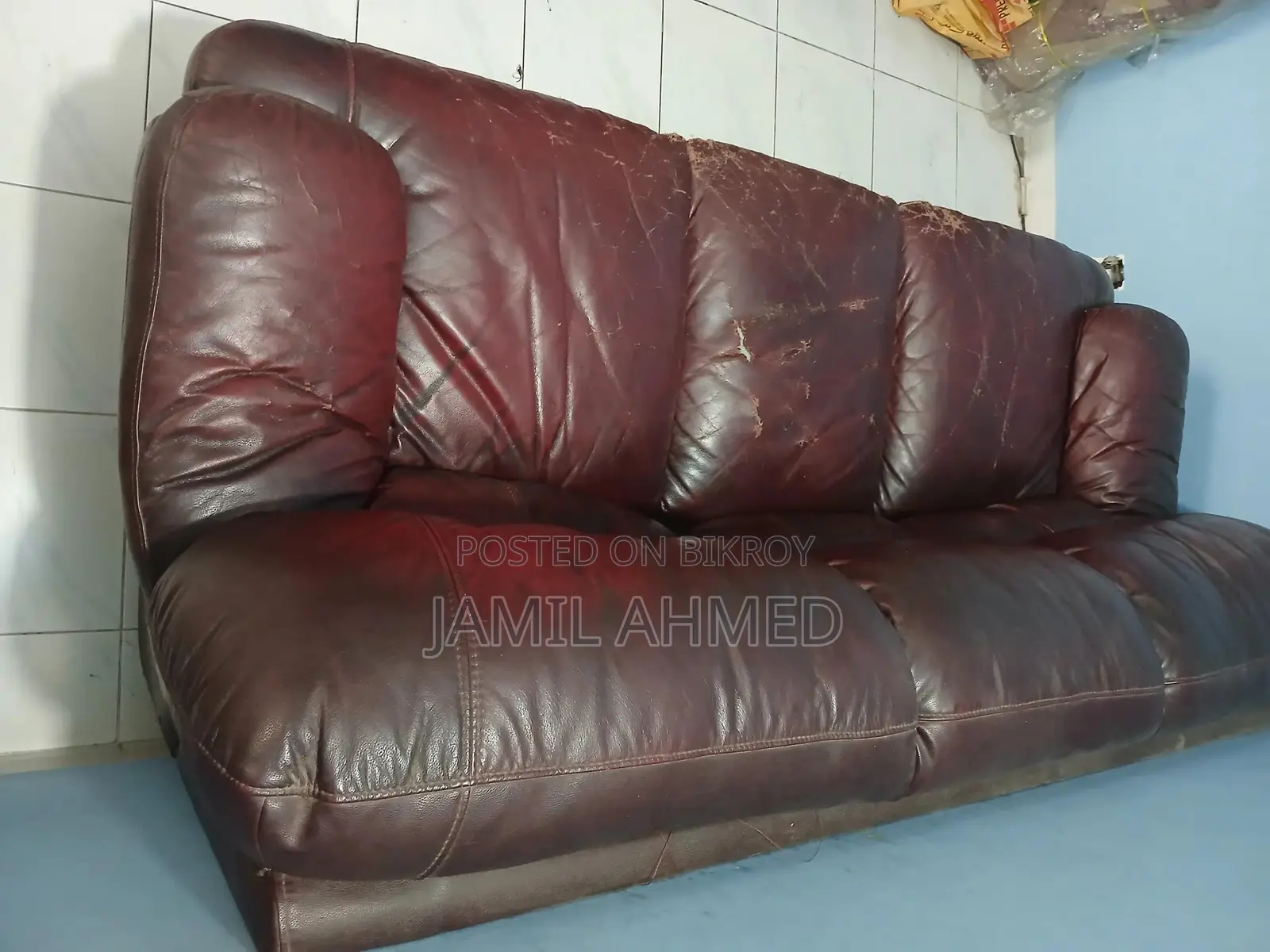 ইতালিয়ান লেদার সোফা