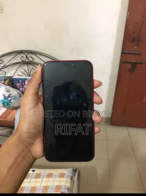 Apple iPhone 11 128 GB Red