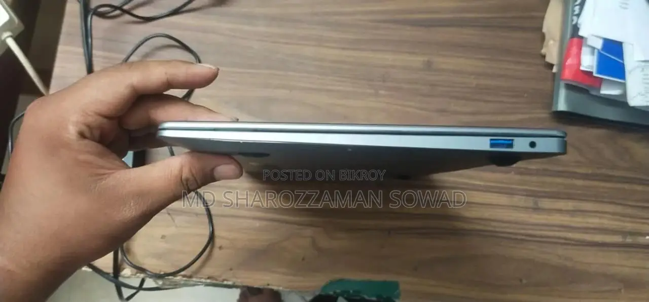 Laptop 8GB Intel Celeron SSD 128GB