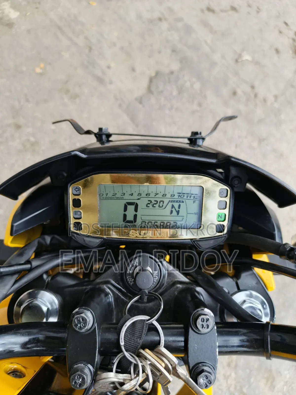 সুজুকি জিক্সার ২০২৪ হলুদ