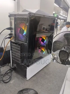 Desktop Computer 16GB AMD Ryzen 5 SSD 256GB