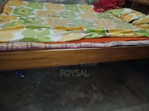 🔥 Beautifully Crafted Teak Wood Bed for Sale