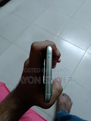 ওয়ানপ্লাস ৯আর ২৫৬ জিবি