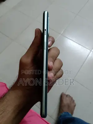 ওয়ানপ্লাস ৯আর ২৫৬ জিবি