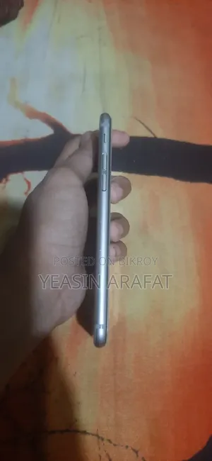 অ্যাপল আইফোন ৬ ১৬ জিবি সিলভার