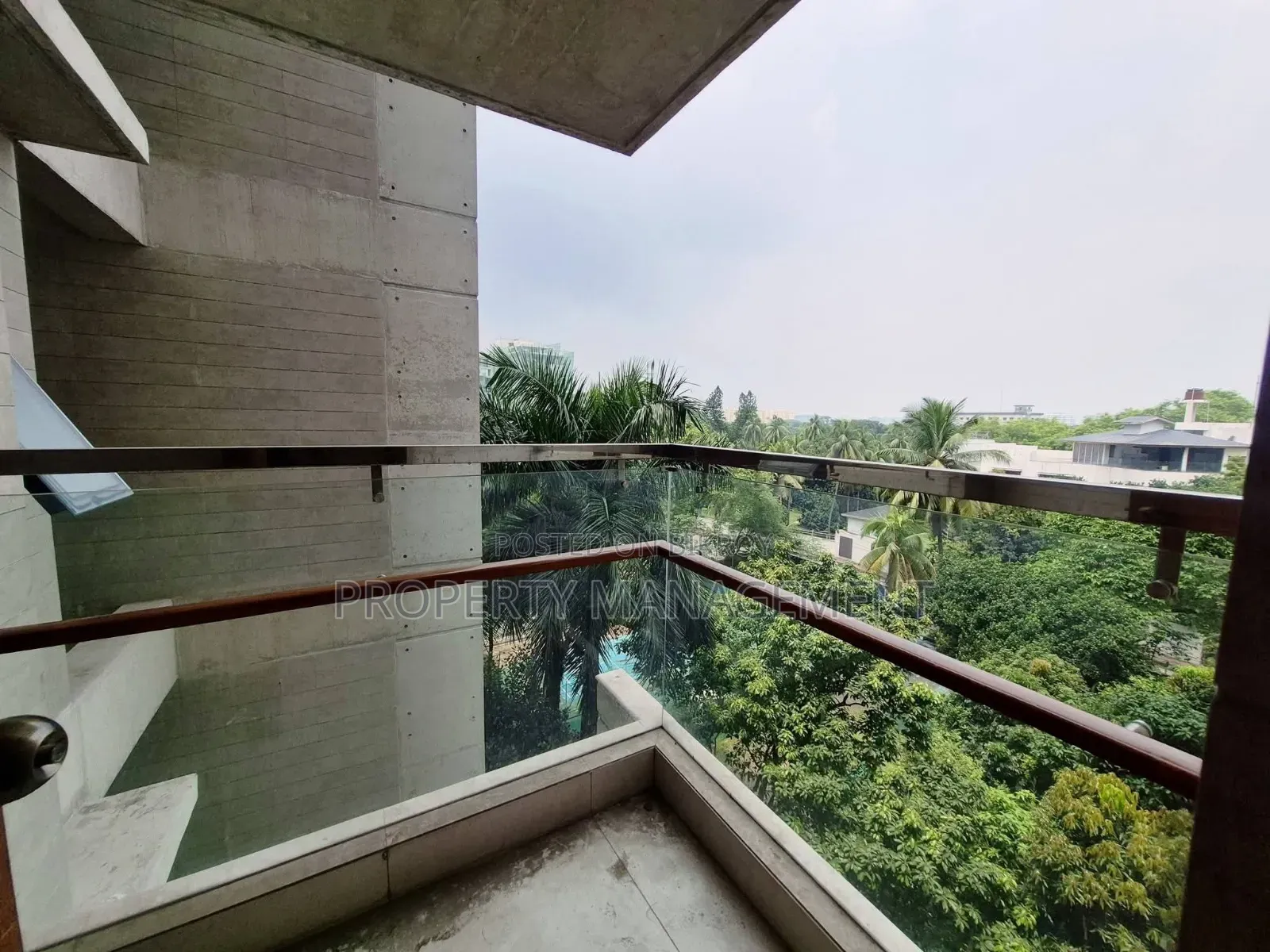 গুলশানে ৩ বেডরুমের অ্যাপার্টমেন্ট ভাড়া দেওয়া হবে