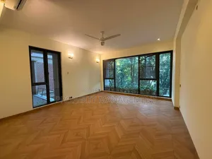 6bdrm Apartment in Gulshan for Rent
