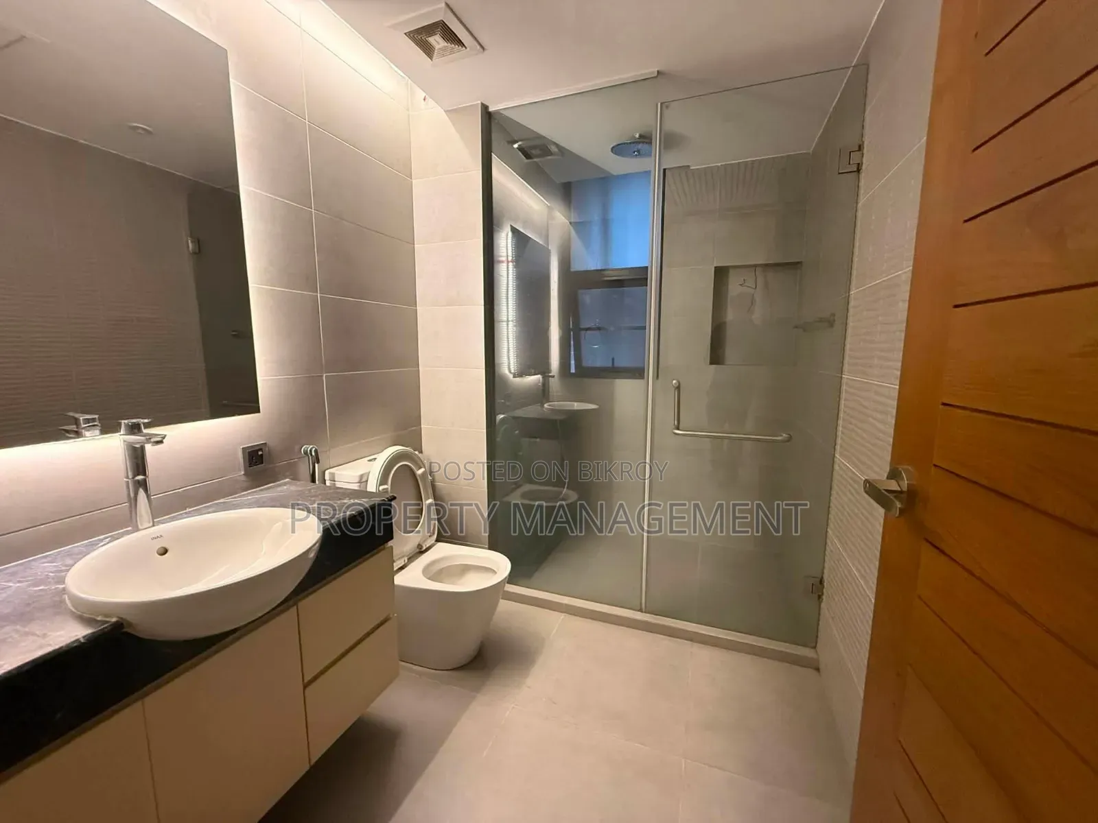 6bdrm Apartment in Gulshan for Rent