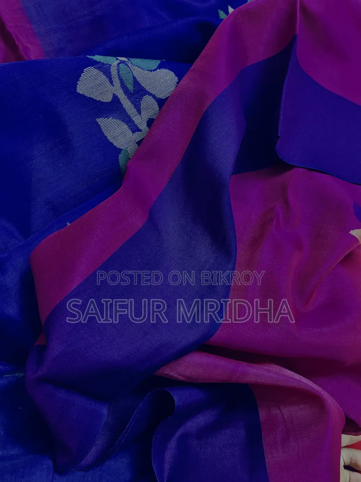 Jamdani Fabric made from Cotton or Half-Silk.