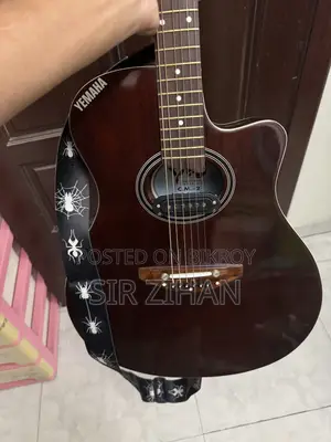 Yamaha Guitar