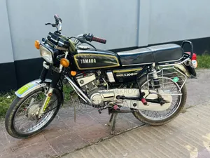 Yamaha 1995 Black