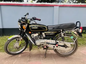 Yamaha 1995 Black