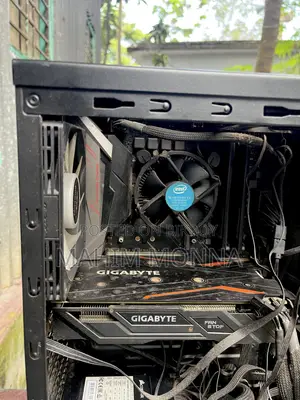 Desktop Computer Asus 16GB Intel Core i5 SSD 256GB