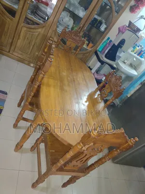 ফার্নিচার ড্রেনিং টেবিল