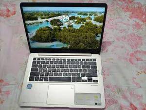 Laptop ASUS VivoBook S14 S410UA 8GB Intel Core I5 HDD 1T