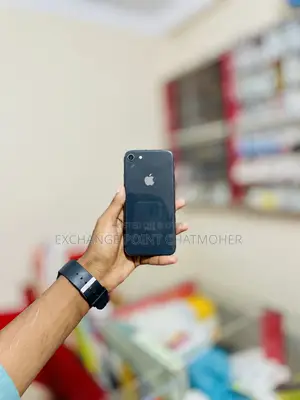 অ্যাপল আইফোন ৮ ৬৪ জিবি ব্ল্যাক