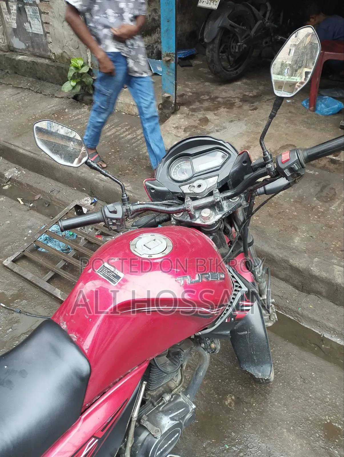 Runner Turbo 125 2018 Red