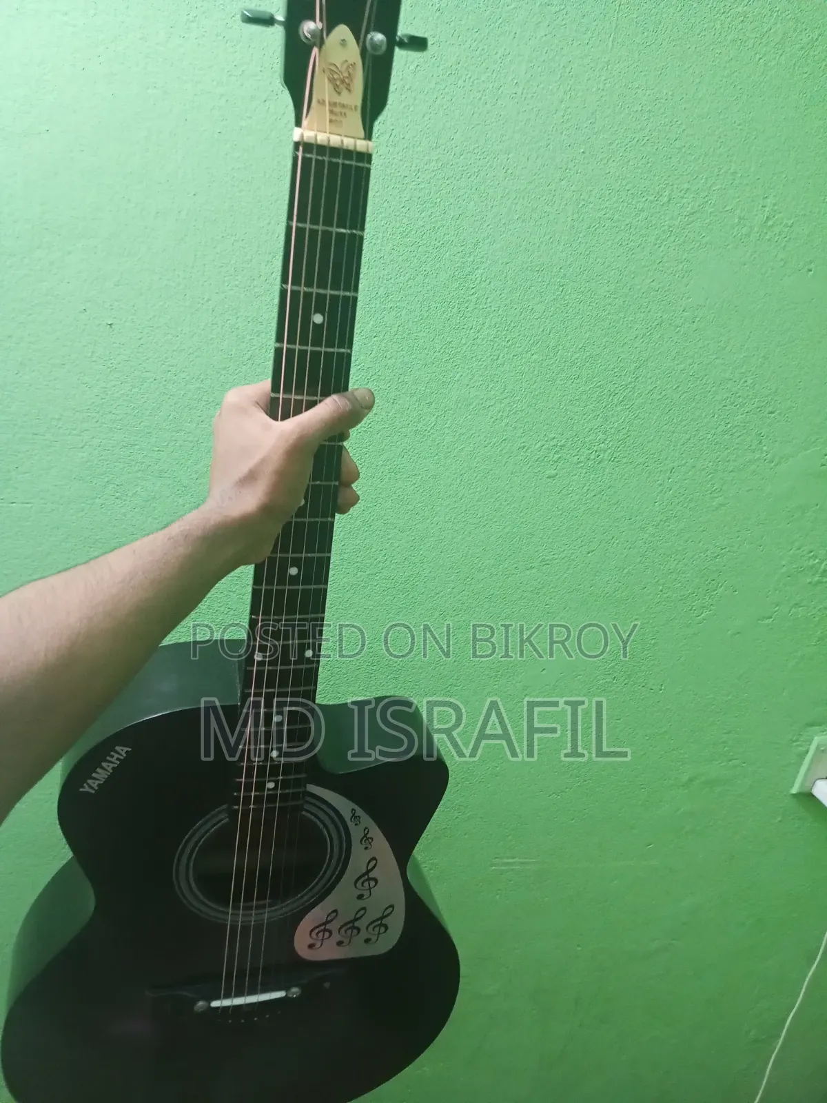 Yamaha Acoustic Guitar for sale