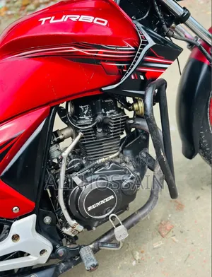 Runner Turbo 125 2018 Red