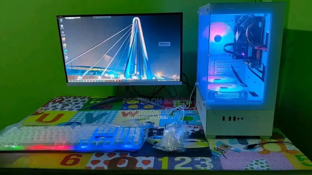 Desktop Computer Gigabyte 8GB Intel Core i5 SSD 128GB