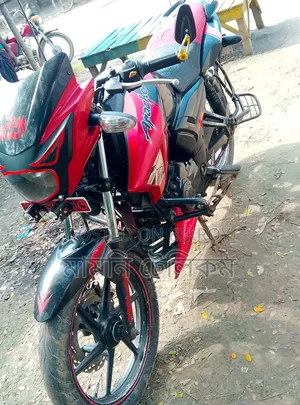 TVS Apache RTR 160 2V 2012 Red