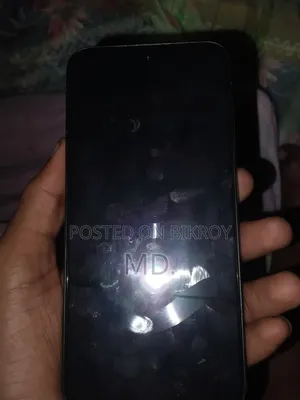 আইকিউওও ১৫ ২৫৬ জিবি ব্ল্যাক