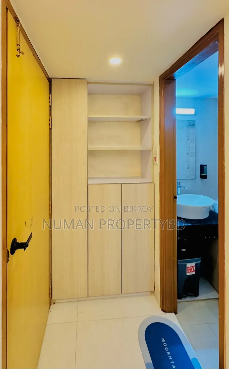 Daily Weekly Monthly Full Furnish Service Room Rent