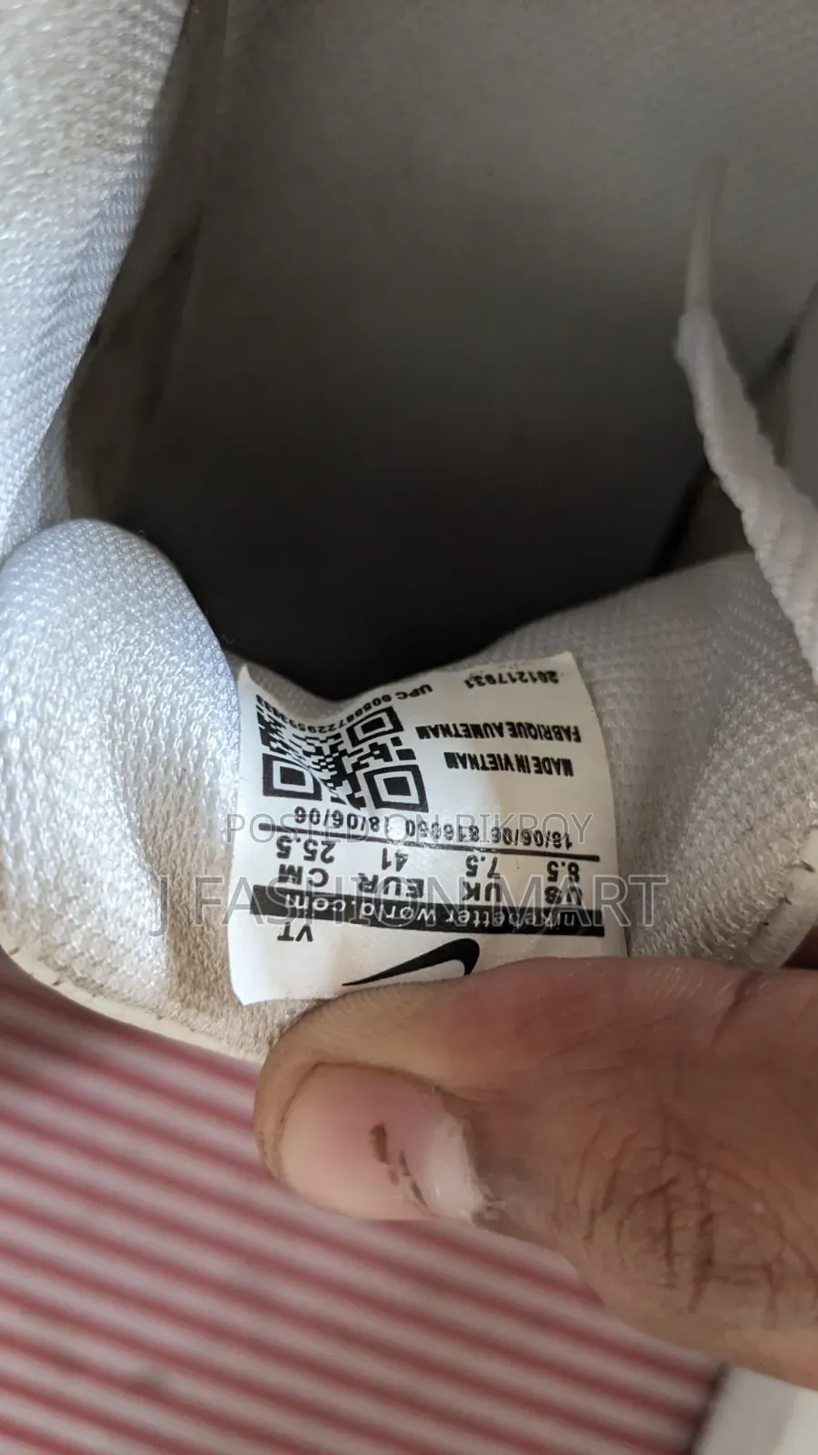 Sneaker's Size: 41