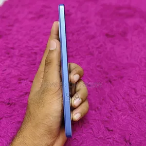 iQOO 256 GB Blue