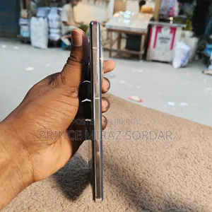 ওয়ানপ্লাস ১৩ ২৫৬ জিবি নীল
