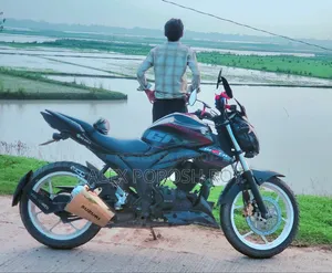 সুজুকি জিক্সার ২০১৯ কালো