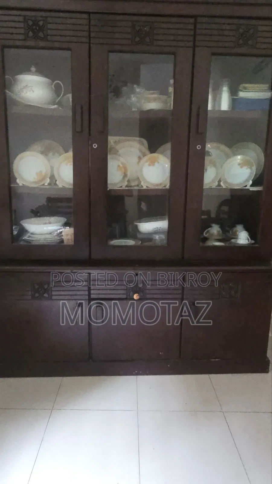 Showcase for sell