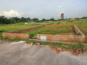 কম দামে কর্নার ৩ কাঠা ২৮ নং সেক্টরে