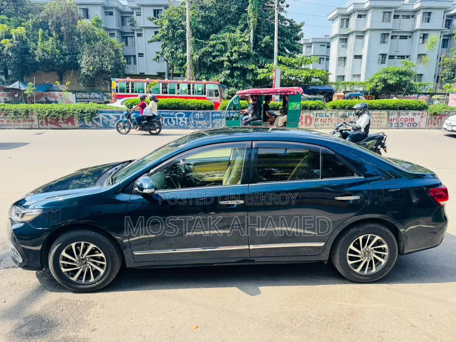 Toyota Premio 2.0 Front-Wheel Drive 2017 Blue