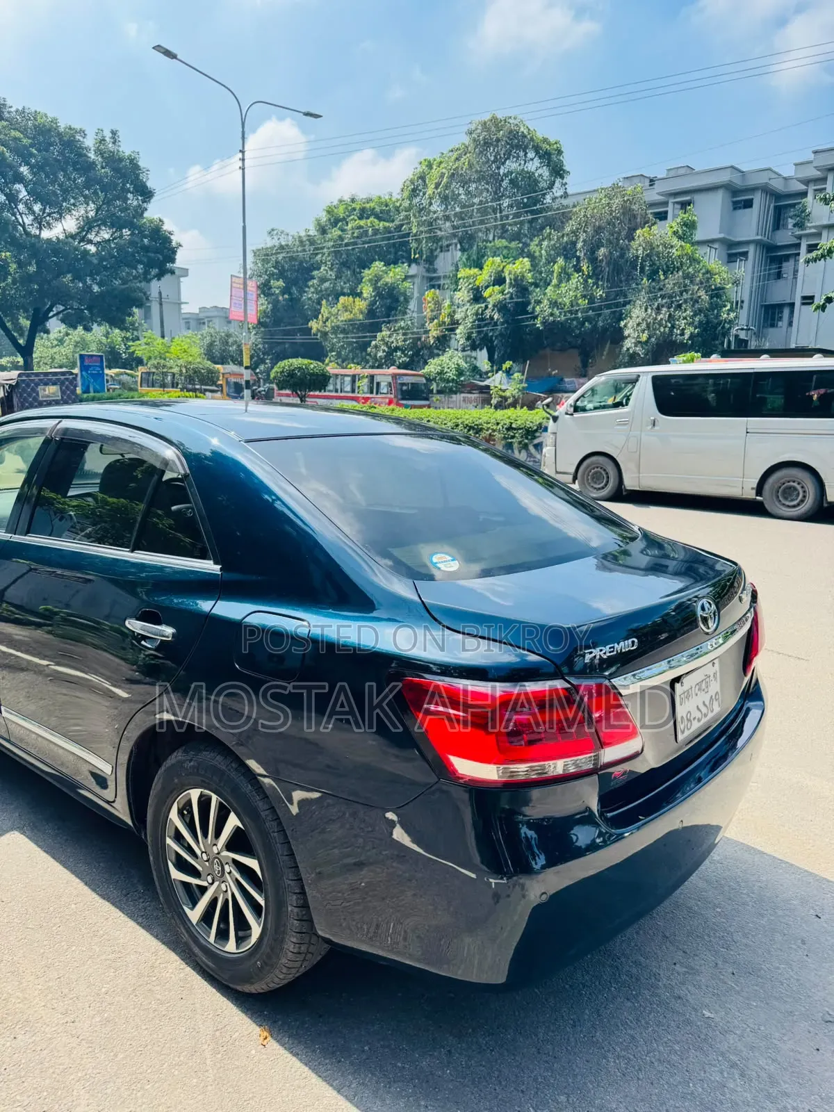 Toyota Premio 2.0 Front-Wheel Drive 2017 Blue