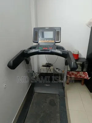 GT5As Android Commercial Motorized Treadmill