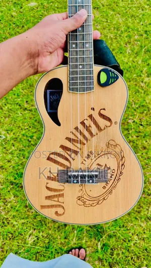 Ukuleles Guitar