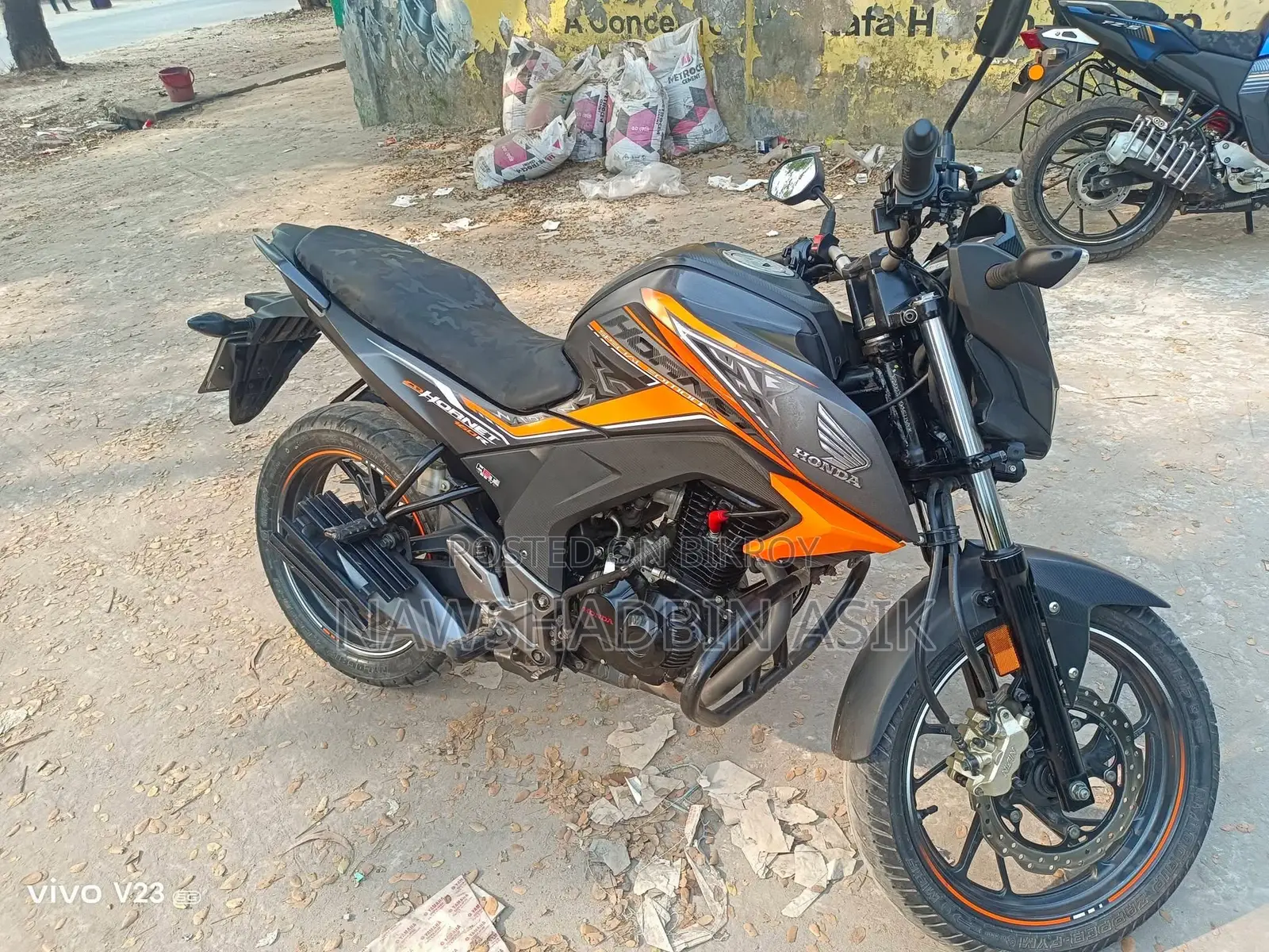 Honda Hornet 2022 Orange