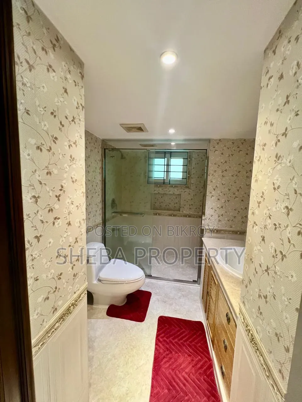 Furnished 4-Bedroom Apartment in Gulshan for rent