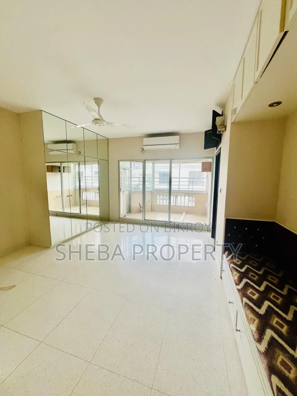 Furnished 4-Bedroom Apartment in Gulshan for rent