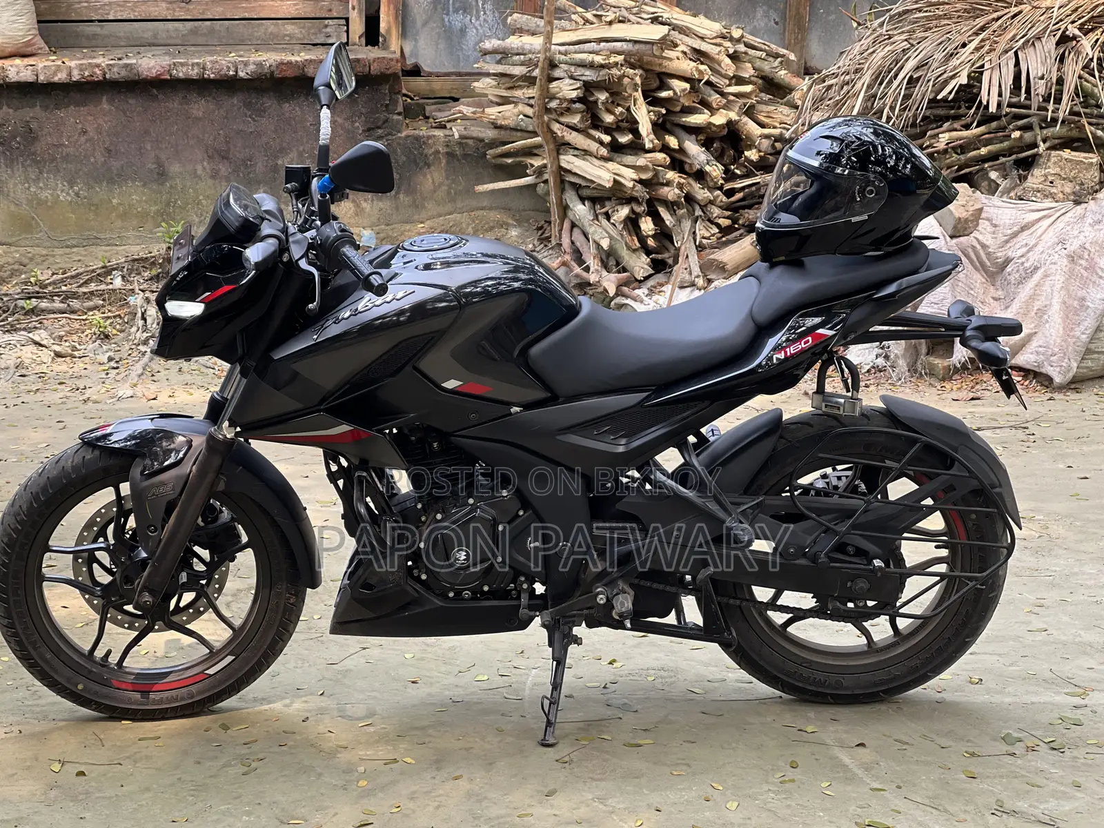 বাজাজ পালসার এন১৬০ ২০২৫ ব্ল্যাক