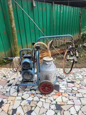 মিল্কিং মেশিন