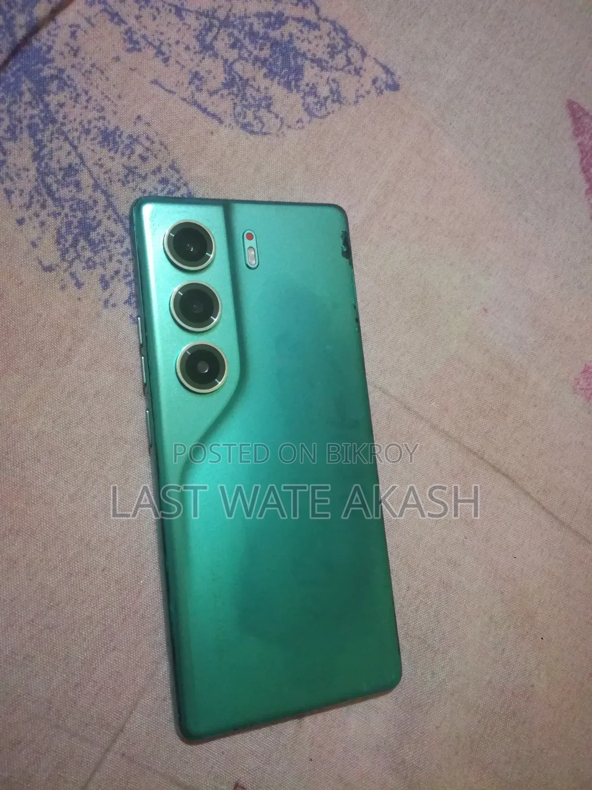 টেকনো ক্যামন ৪০ ২৫৬ জিবি গ্রিন