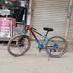 This is a Duronto Venom 27.5 Cycle