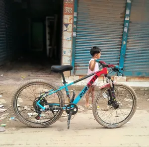 This is a Duronto Venom 27.5 Cycle