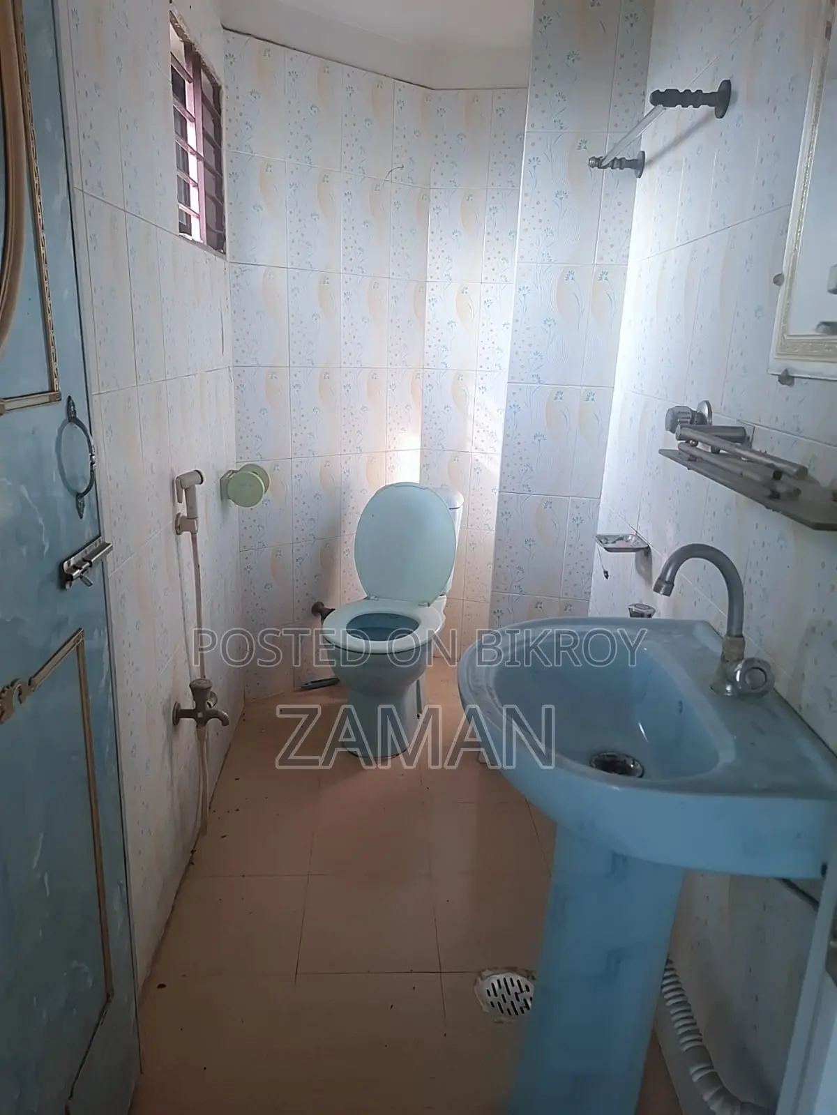2 Bedroom House in Khulshi for rent